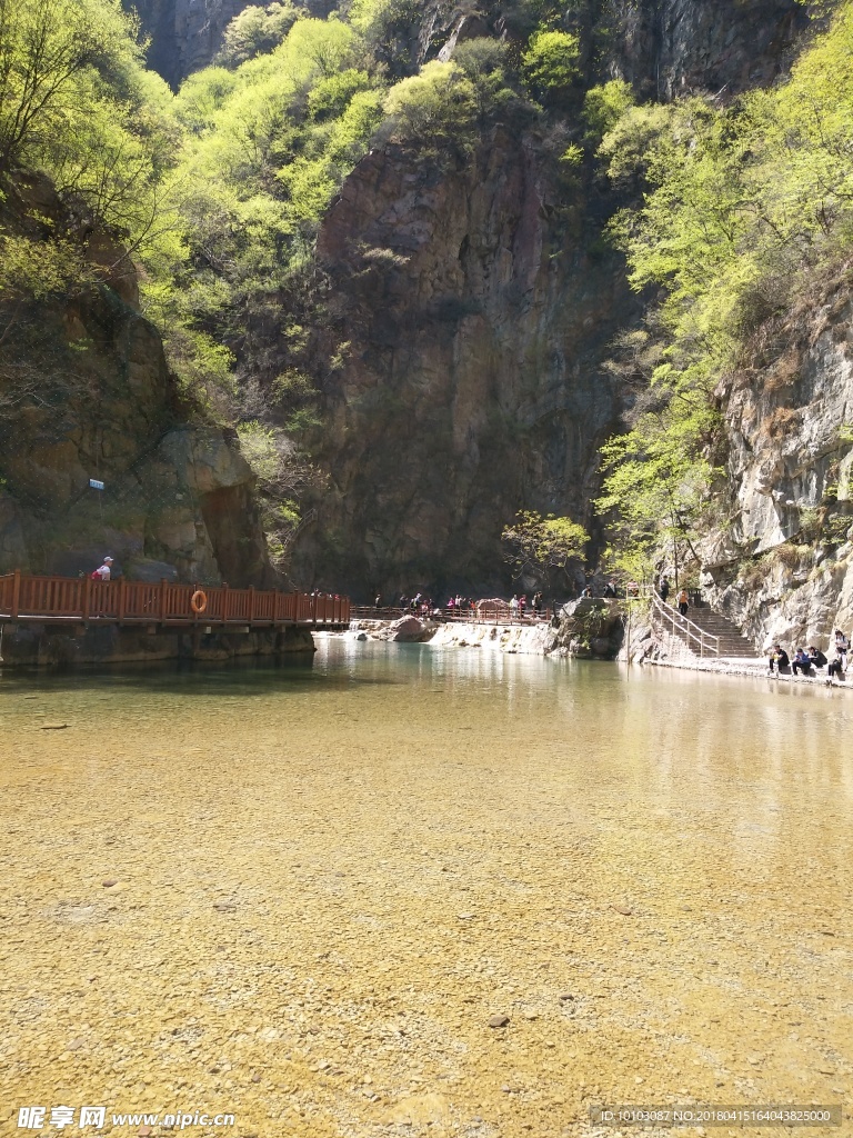 宝泉风景图