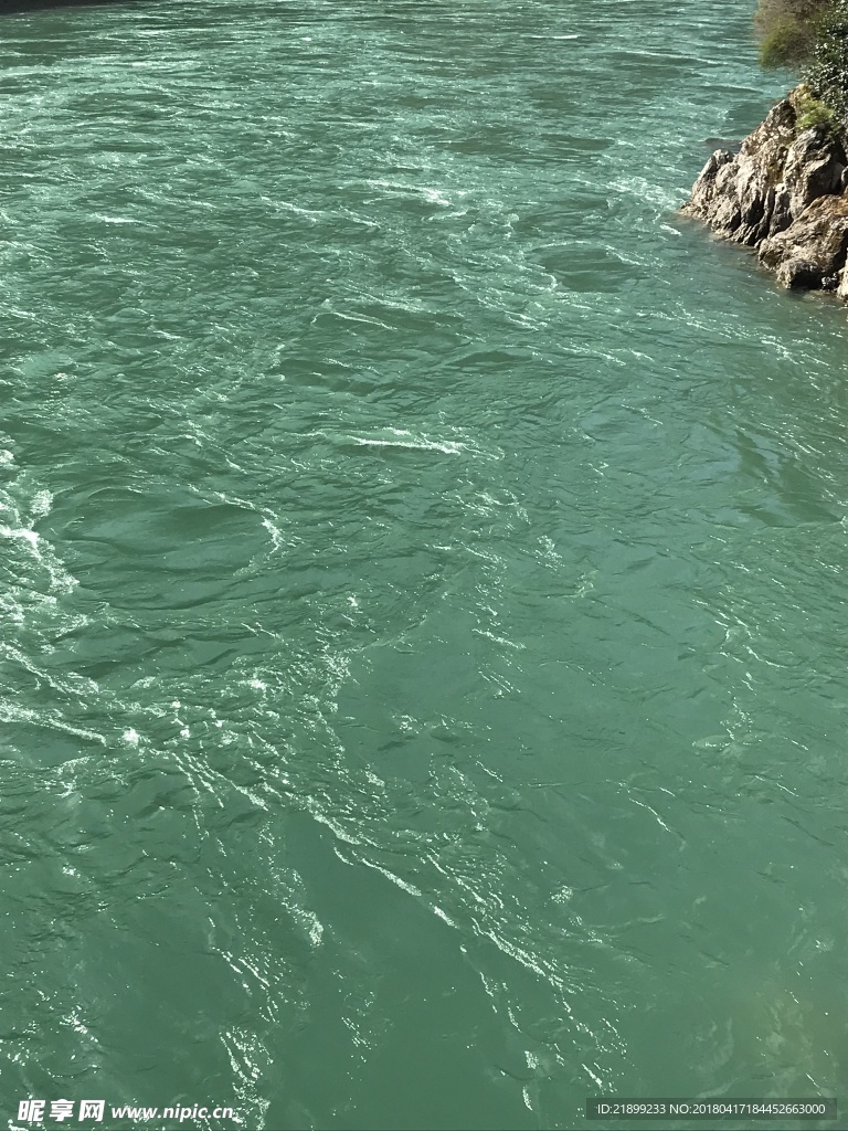 河流