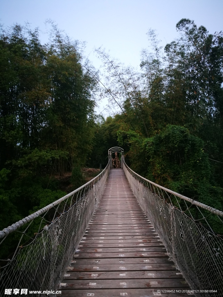 吊桥