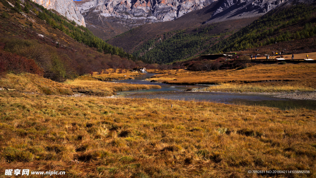 亚丁风景