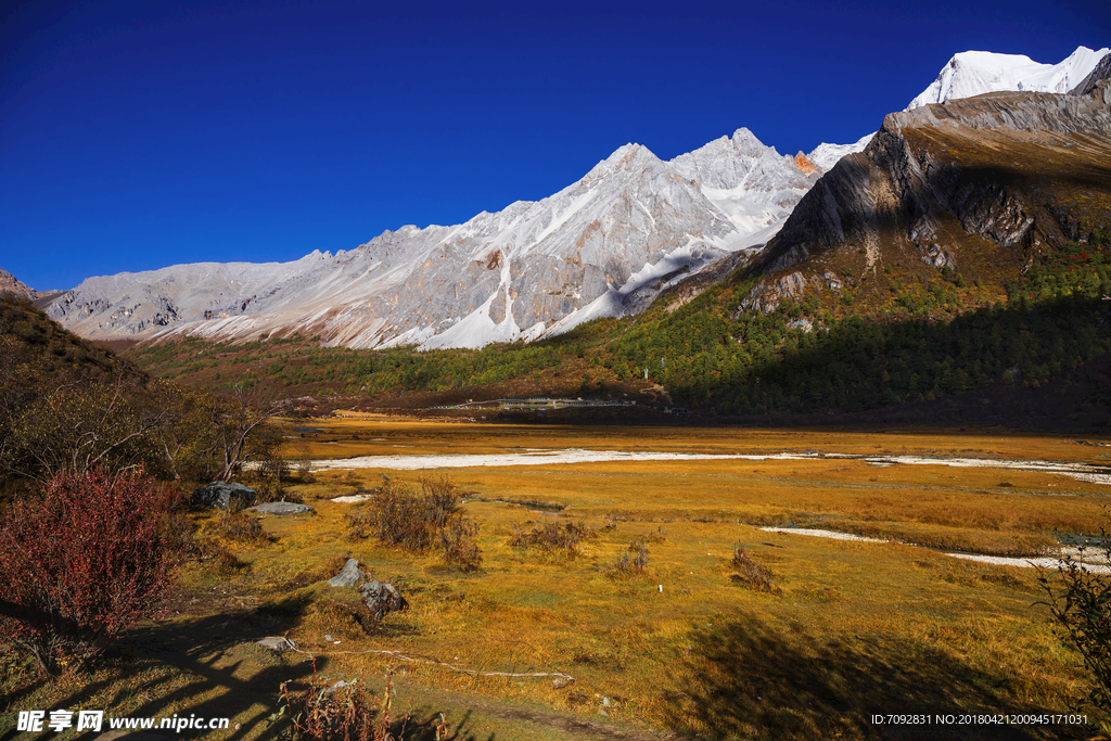 亚丁风景