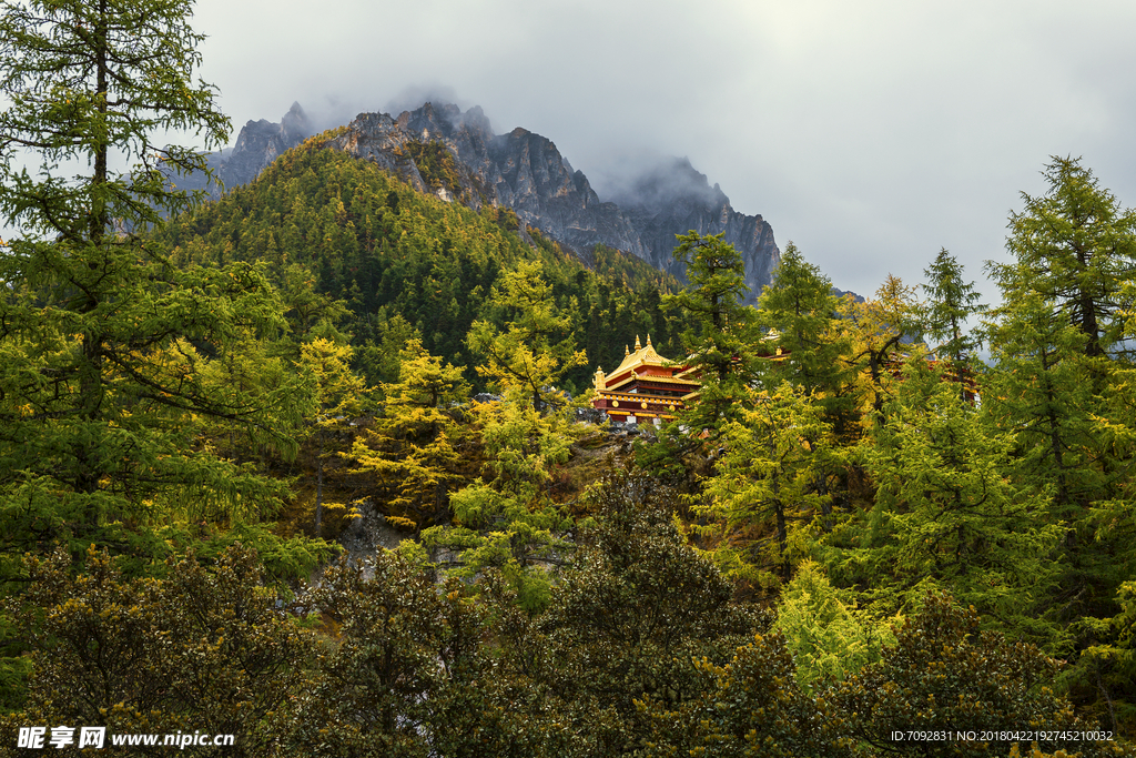 亚丁仙乃日风景