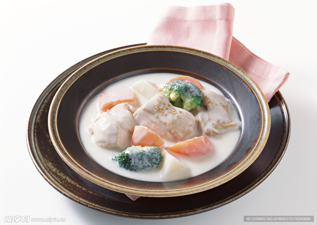 牛奶肉汤