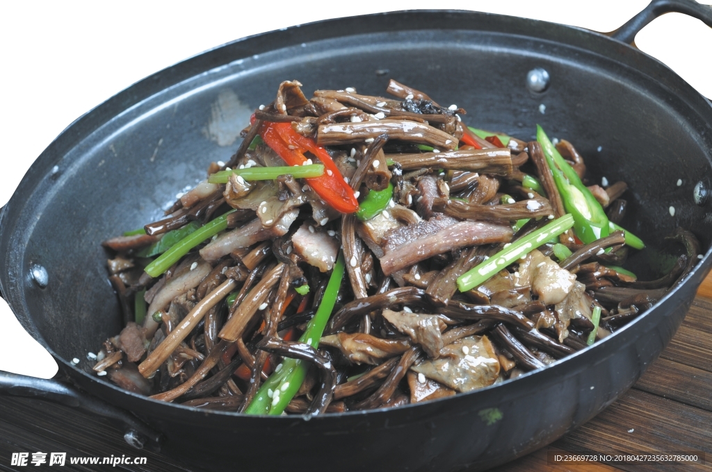 干锅茶树菇