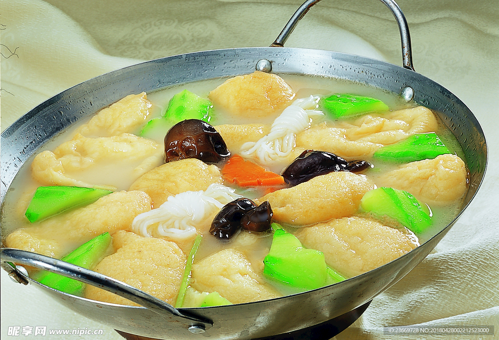 锅仔煮鱼腐