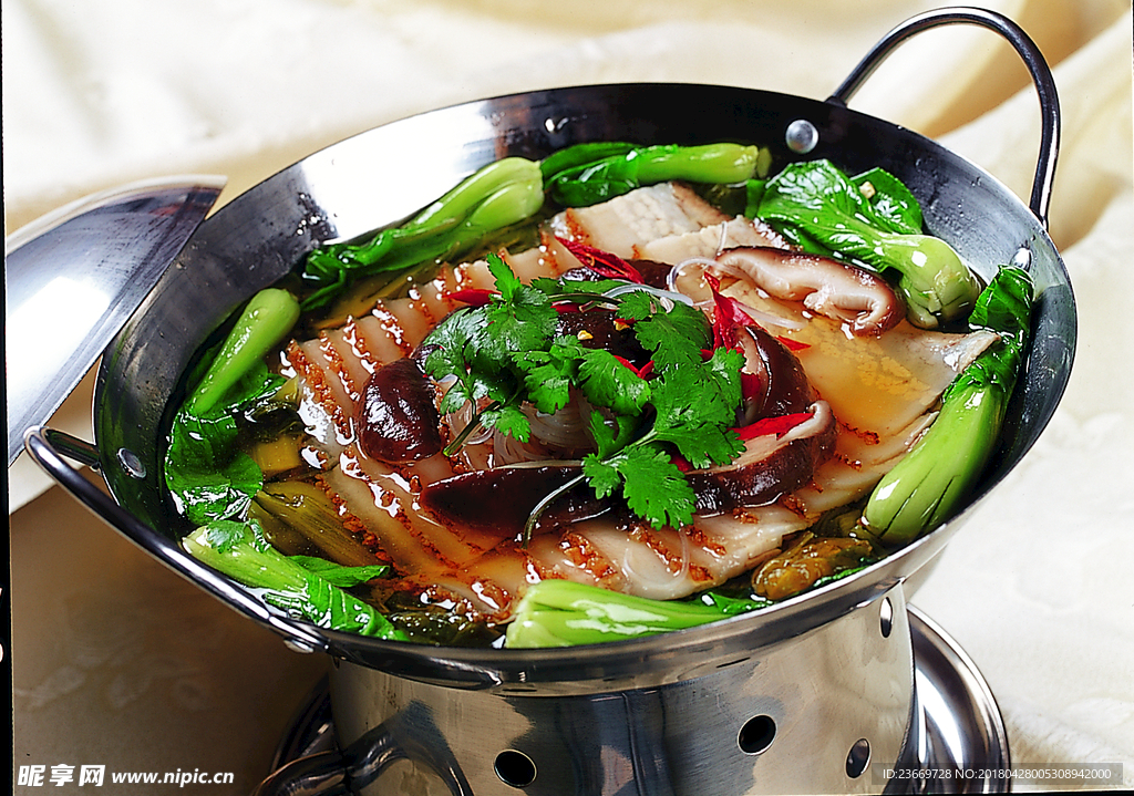锅仔酸菜白肉