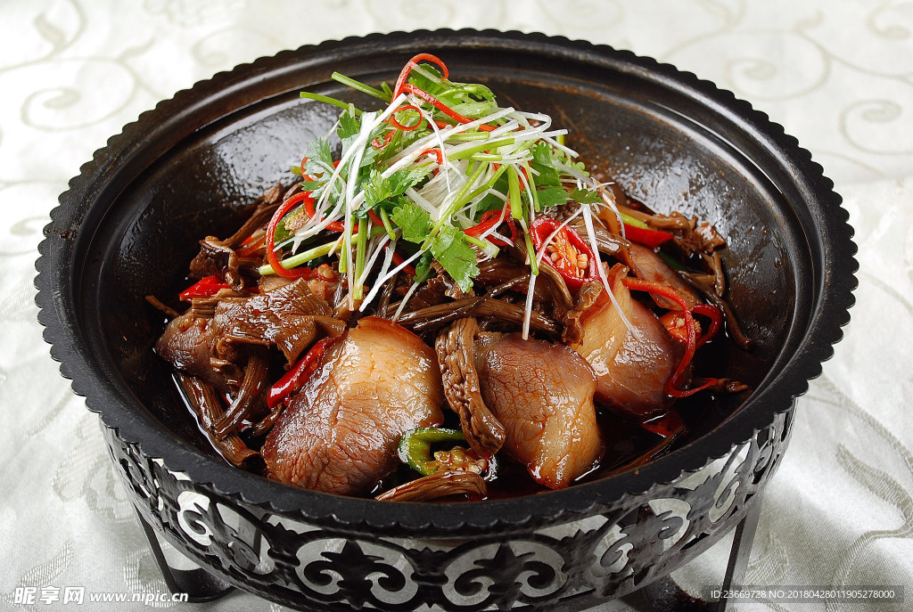 干锅茶树菇
