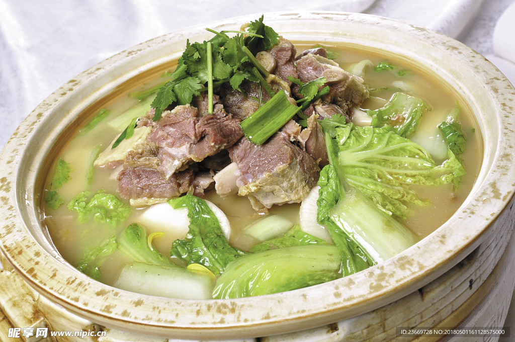 砂煲炖牛肉