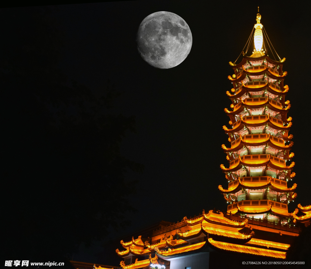 厦门仙岳山天竺岩寺夜色