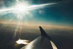 高空中的机翼