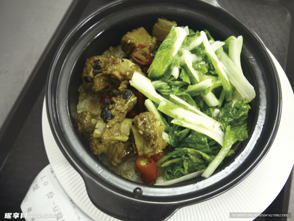 豆豉排骨煲仔饭