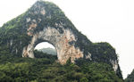 行于桂林山水