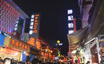 行于桂林山水