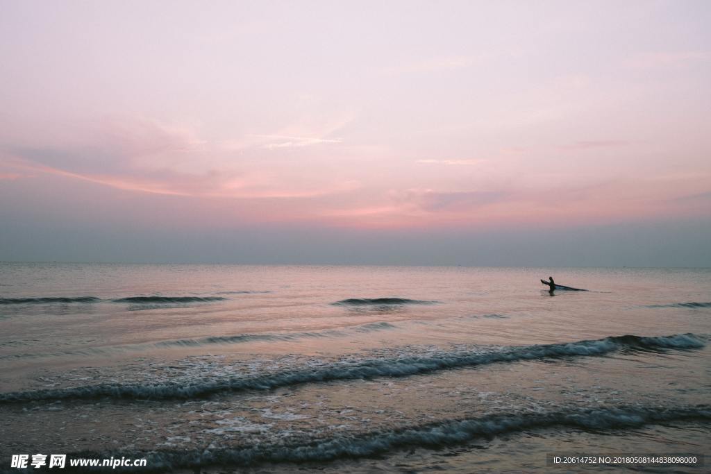 夕阳下的大海风景