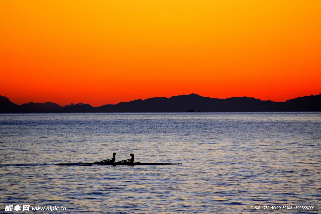 夕阳下的大海风景