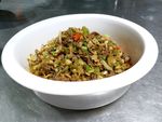 碎牛肉炒坛香菜