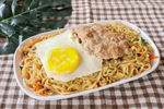 鸡蛋肉饼蒸面