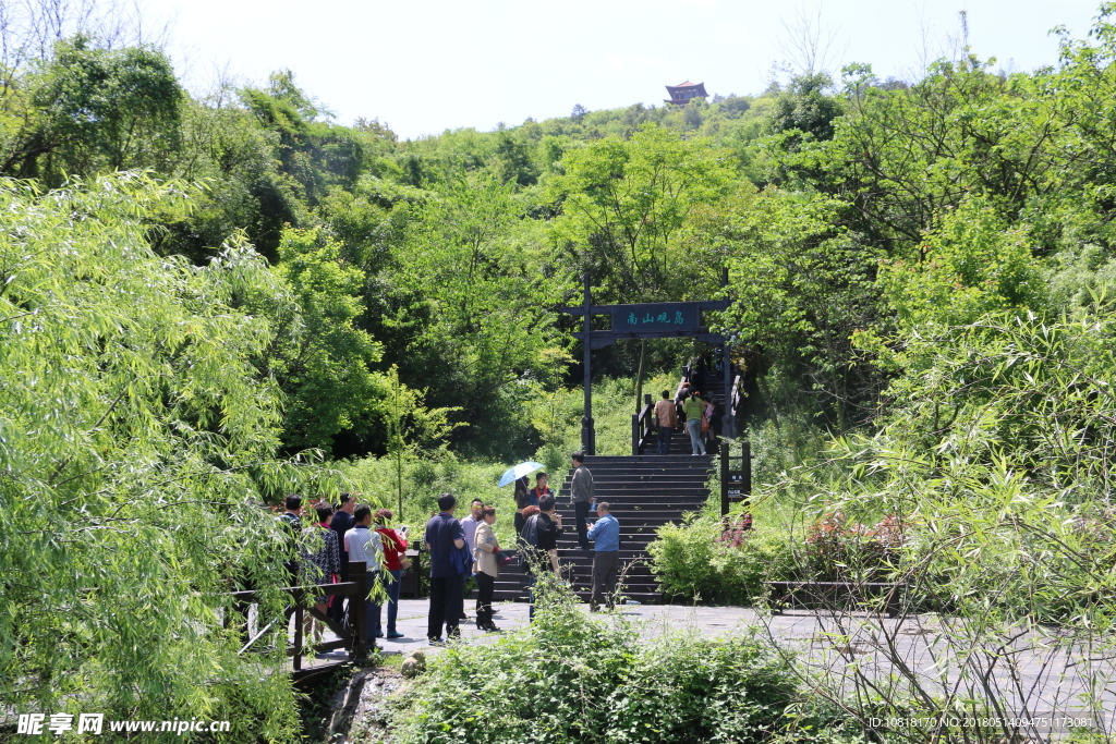 湖北松滋洈水百岛画廊南山观岛