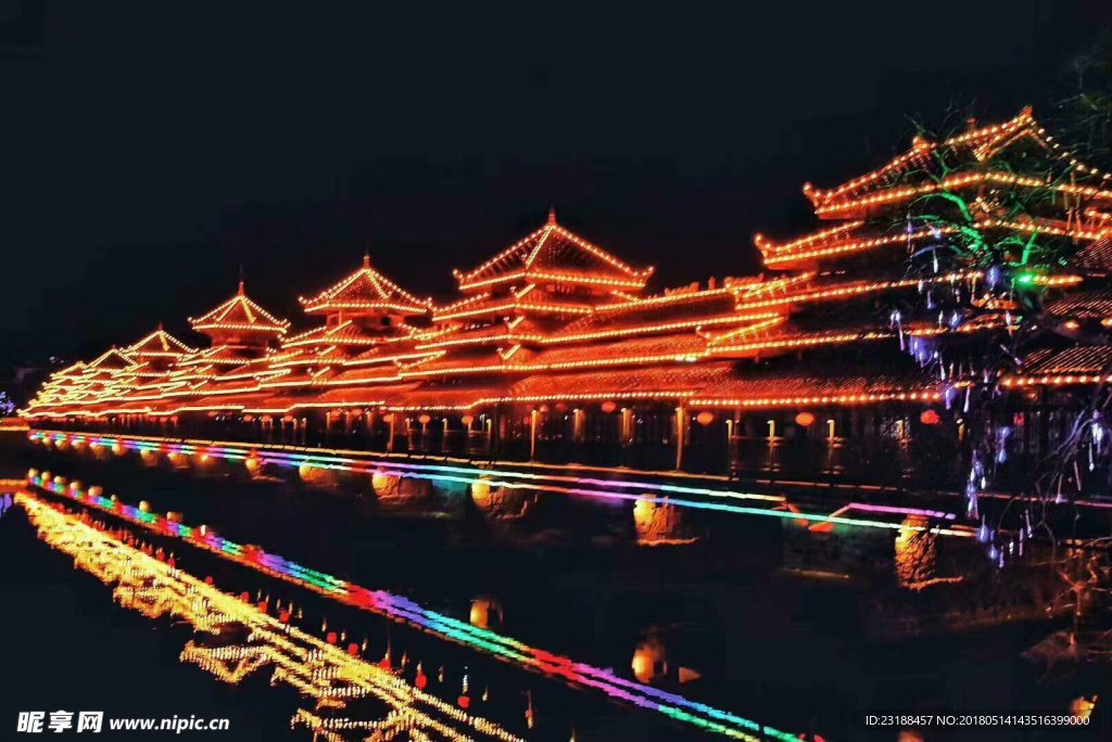 芷江龙津风雨桥夜景