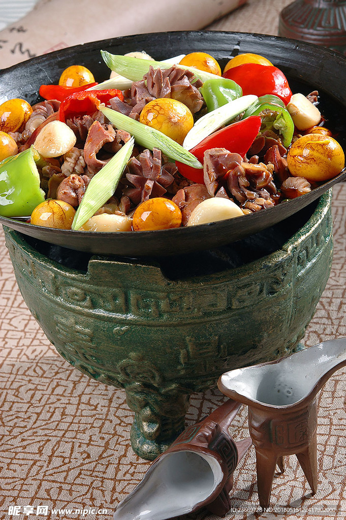干锅鸡杂