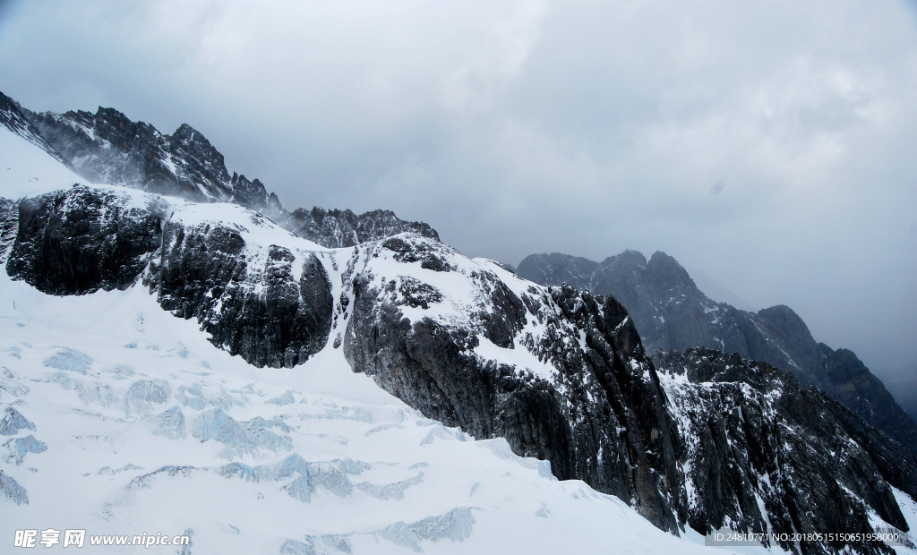 玉龙雪山