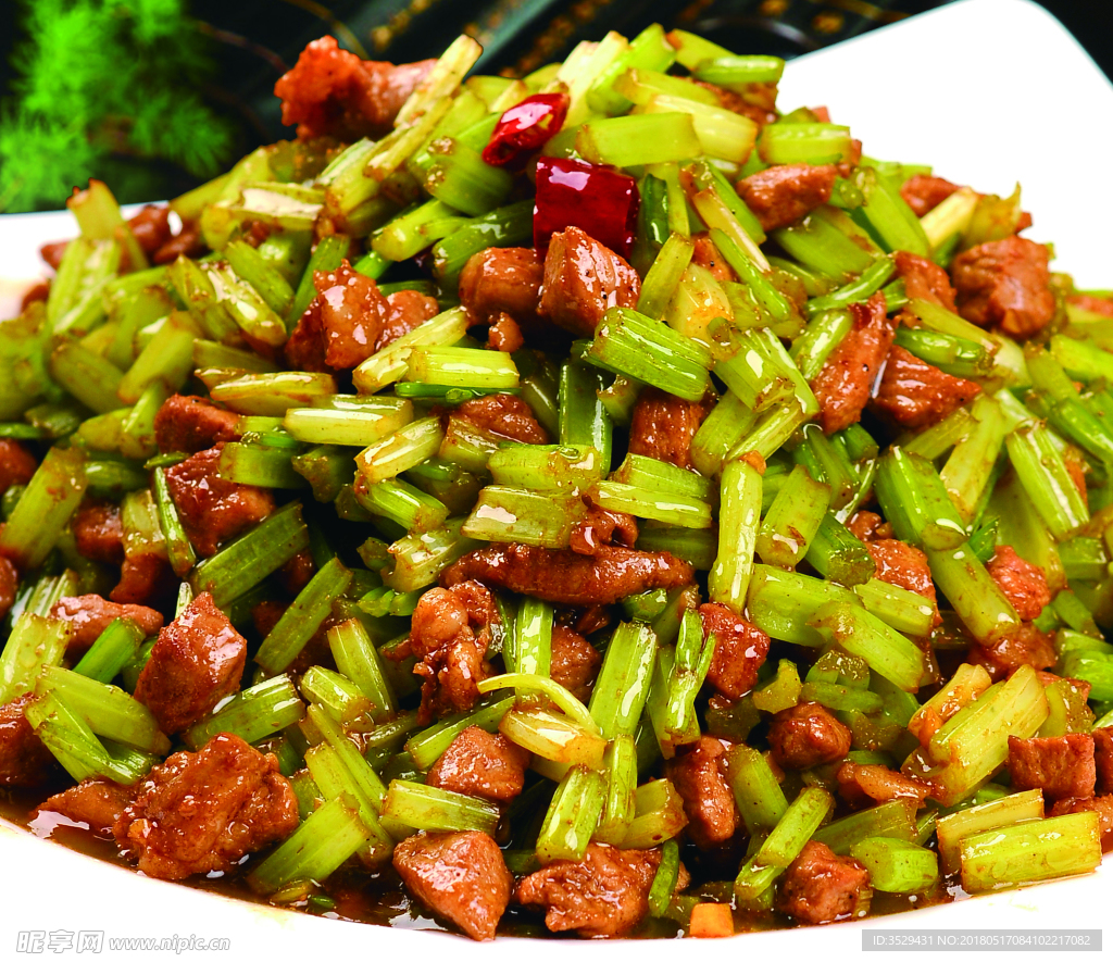 芹菜炒肉怎么做_芹菜炒肉的做法_豆果美食