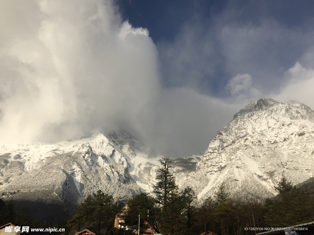 玉龙雪山