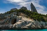 蓝天下的大山