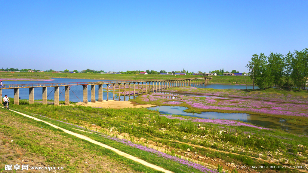 河滩风光