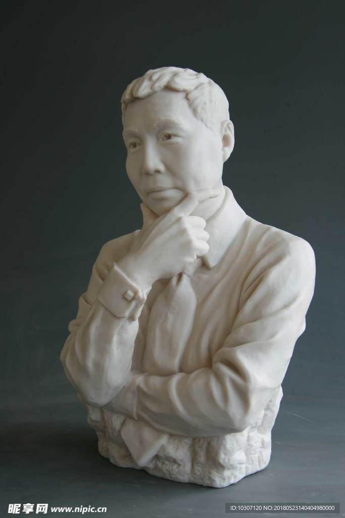 雕像