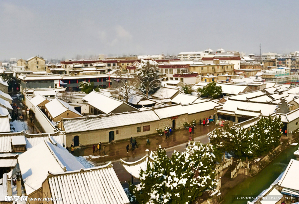 龙窝楼雪景