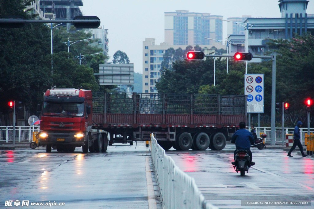 22轮货车
