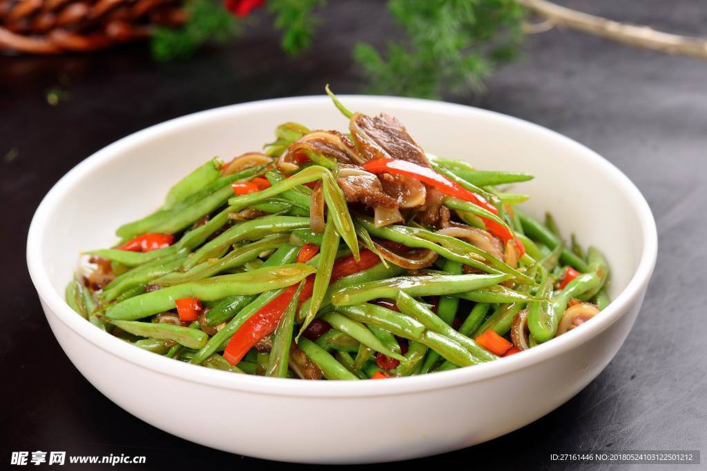四季豆炒脆骨