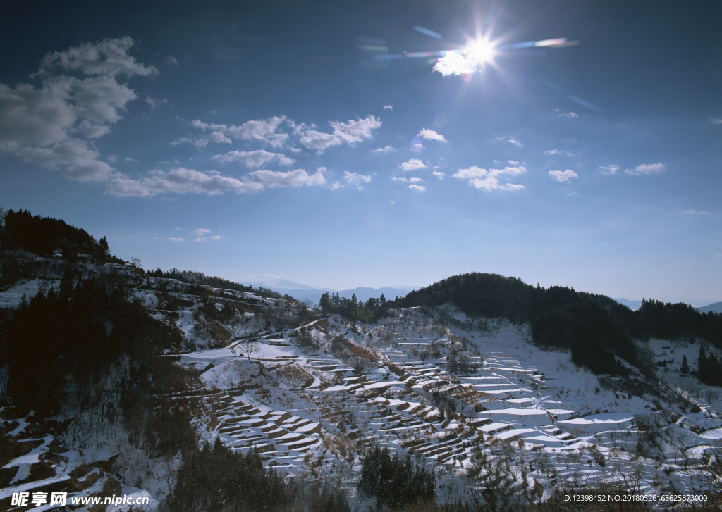 雪中的梯田