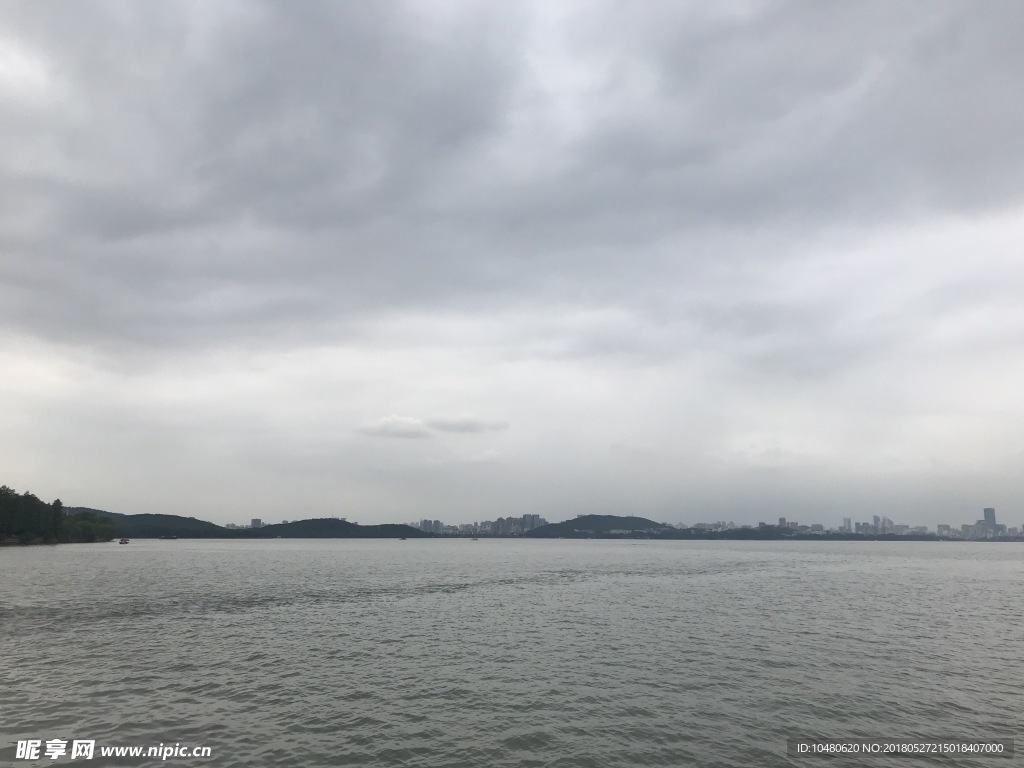 东湖