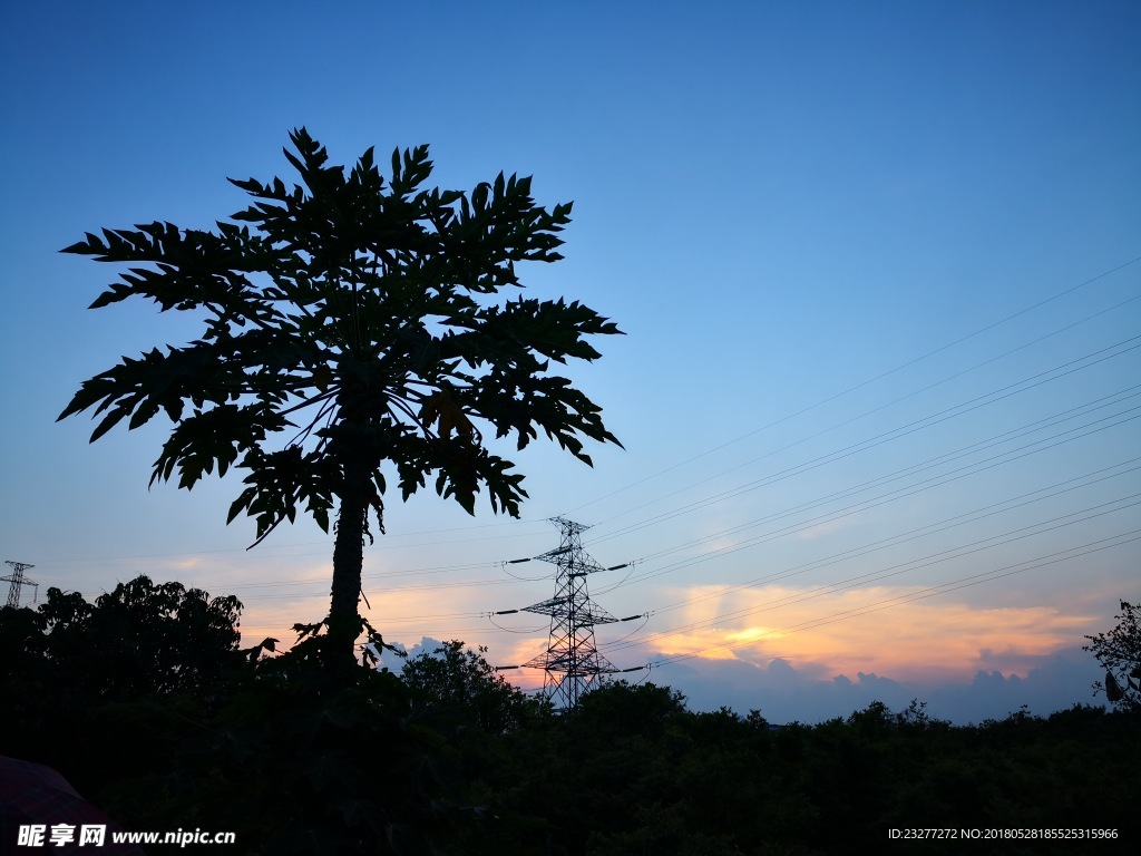 晚霞 傍晚 天空  夕阳