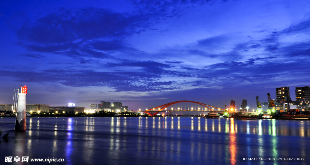 东平河夜景