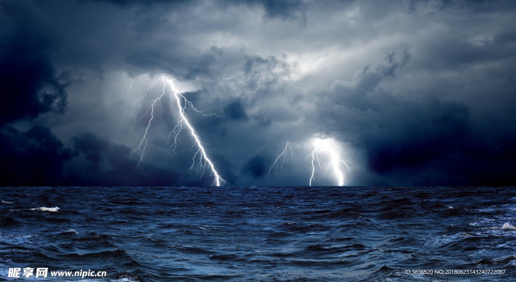 云  波浪  海  暴风雨