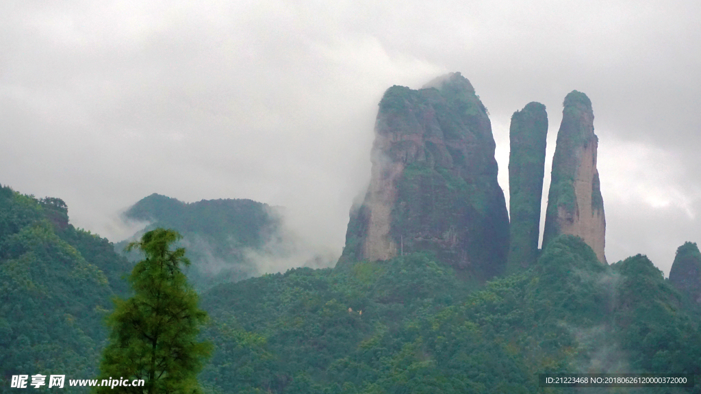 雨中江郞山