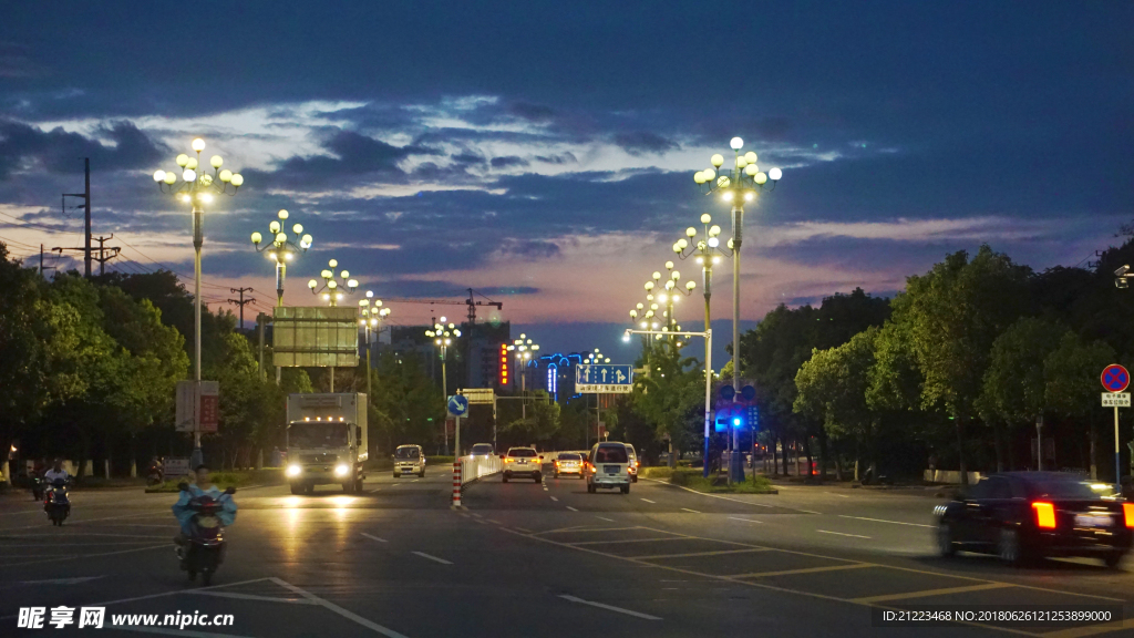 黄山市容夜景