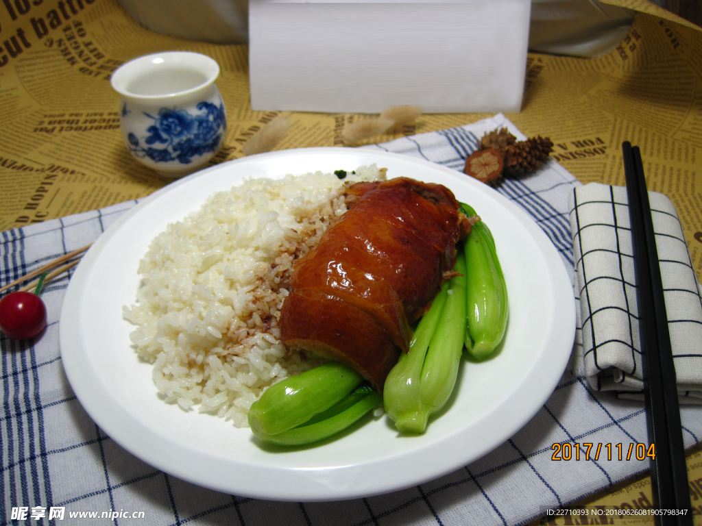脆皮烧鸭饭