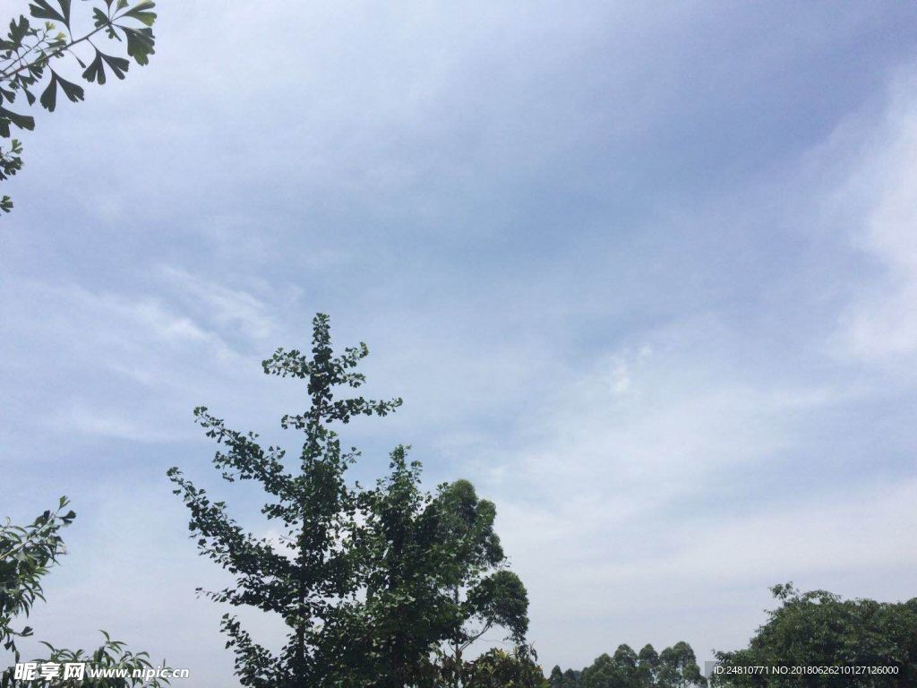蓝天白云