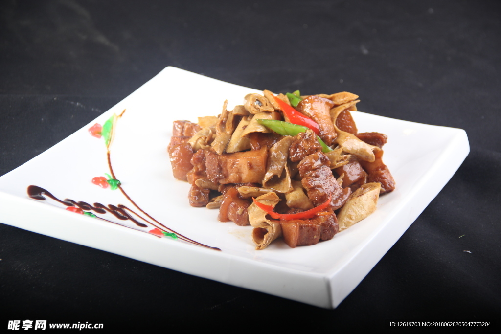 豆角烧金兰肉
