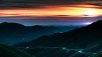 夕阳下的大山