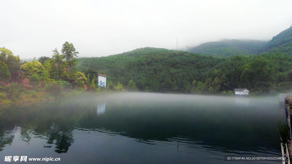 山与水