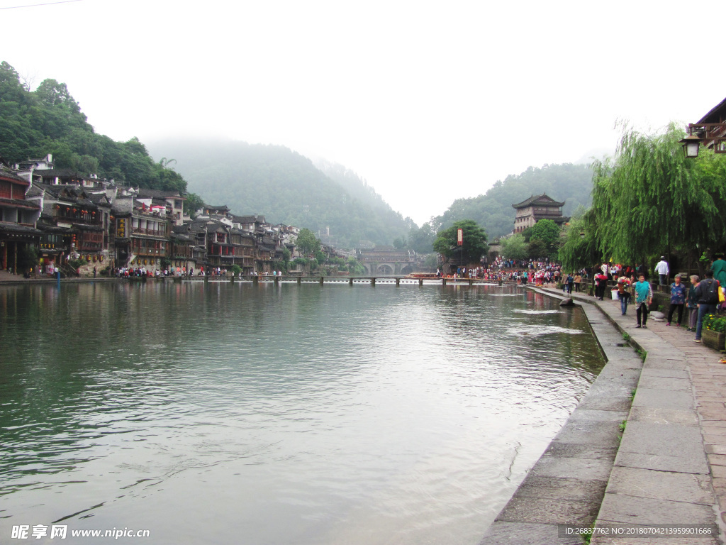 凤凰古城