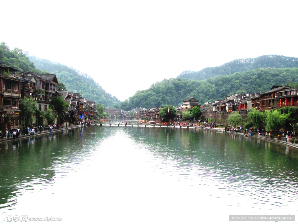 凤凰古城