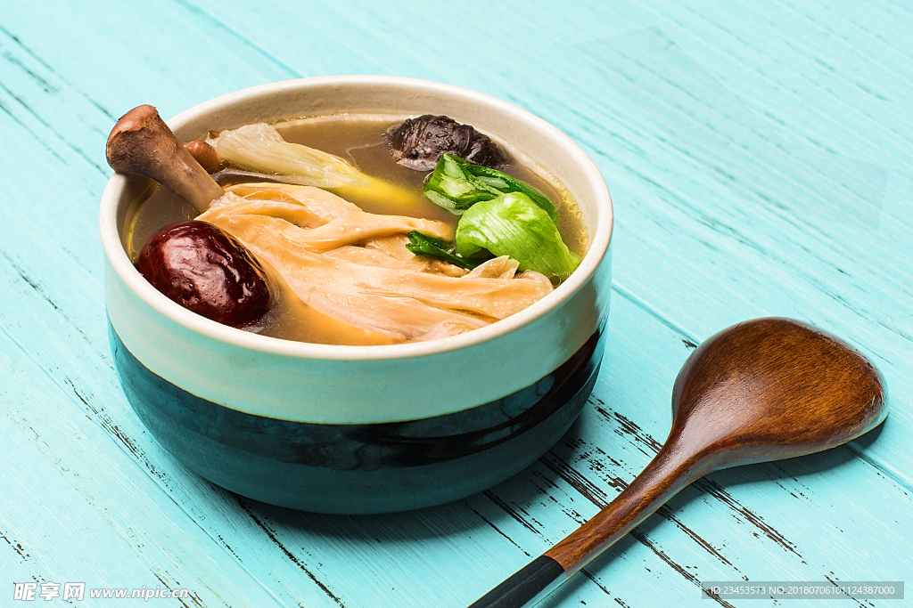 炖鸡腿