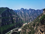 河谷