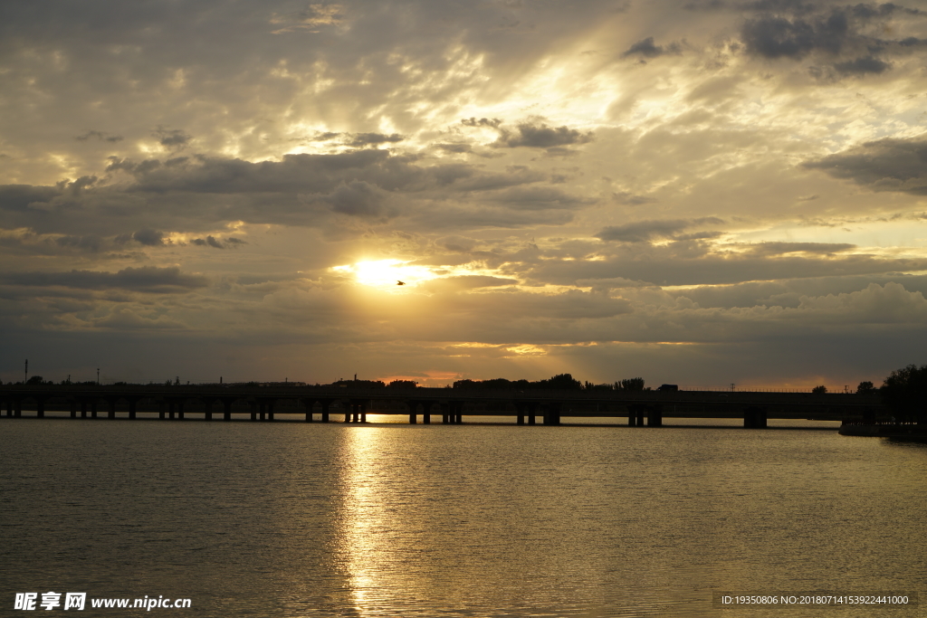 丁香湖 黄昏 夕阳